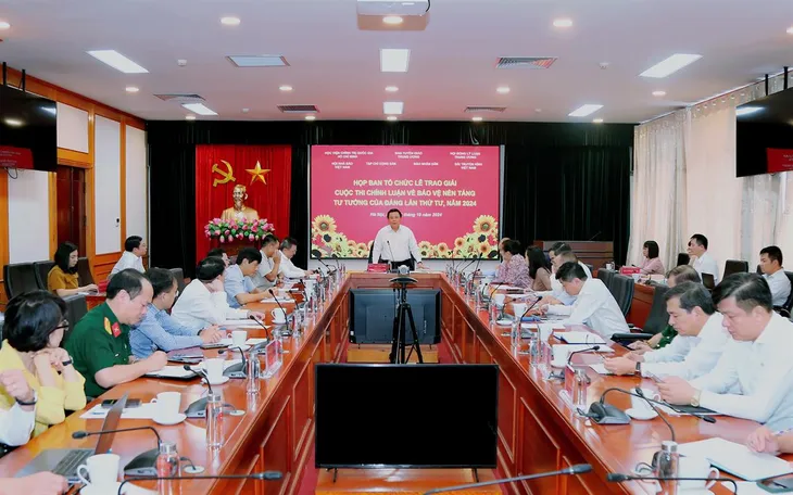 THTT Lễ trao giải Cuộc thi chính luận về bảo vệ nền tảng tư tưởng của Đảng lần thứ 4 - Ảnh 1. THTT Lễ trao giải Cuộc thi chính luận về bảo vệ nền tảng tư tưởng của Đảng lần thứ 4 - Ảnh 1.