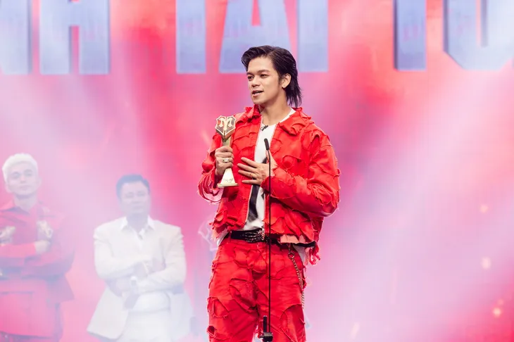 17 thành viên Gia tộc Anh tài toàn năng: Cảm xúc và nuối tiếc - Ảnh 1. 17 thành viên Gia tộc Anh tài toàn năng: Cảm xúc và nuối tiếc - Ảnh 1.