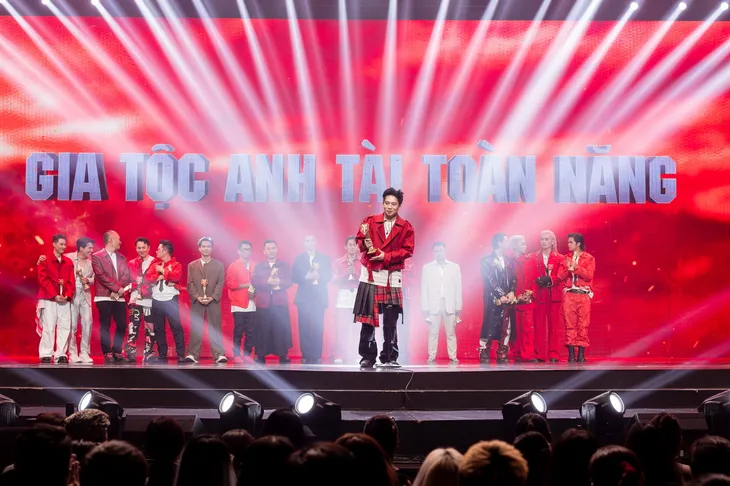 17 thành viên Gia tộc Anh tài toàn năng: Cảm xúc và nuối tiếc - Ảnh 4. 17 thành viên Gia tộc Anh tài toàn năng: Cảm xúc và nuối tiếc - Ảnh 4.