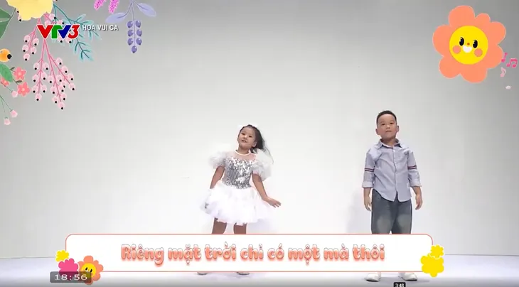 Hoa vui ca: Thể hiện tình yêu với mẹ qua ca khúc Chỉ có một trên đời - Ảnh 2. Hoa vui ca: Thể hiện tình yêu với mẹ qua ca khúc Chỉ có một trên đời - Ảnh 2.