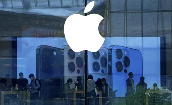 Apple chậm 2 năm trong cuộc chiến AI? - Ảnh 1. Apple chậm 2 năm trong cuộc chiến AI? - Ảnh 1.