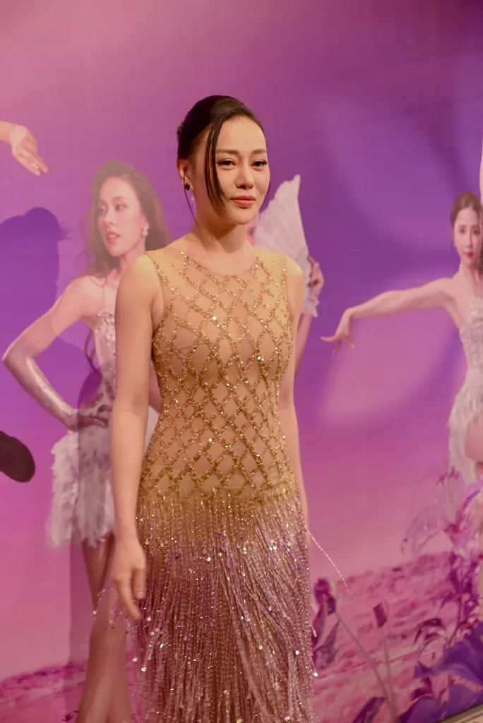 Phương Oanh tái xuất cùng Bước nhảy hoàn vũ - Ảnh 2. Phương Oanh tái xuất cùng Bước nhảy hoàn vũ - Ảnh 2.