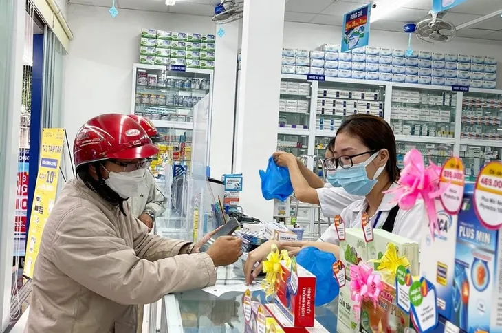 “Siết” kinh doanh thuốc qua thương mại điện tử - Ảnh 2. “Siết” kinh doanh thuốc qua thương mại điện tử - Ảnh 2.
