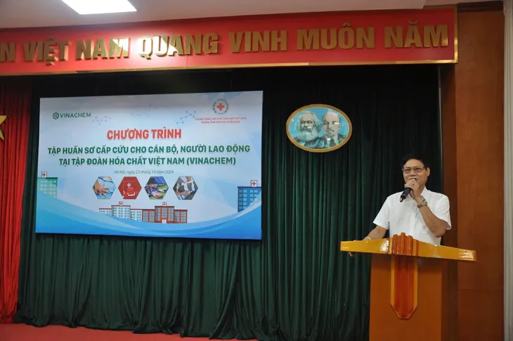 Trung tâm Dịch vụ Nhân đạo huấn luyện Sơ cấp cứu tại Tập đoàn Hóa chất - Ảnh 3. Trung tâm Dịch vụ Nhân đạo huấn luyện Sơ cấp cứu tại Tập đoàn Hóa chất - Ảnh 3.