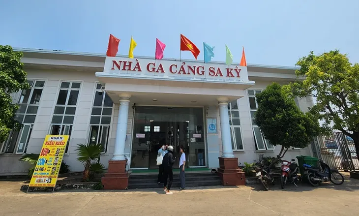 Quảng Ngãi tạm dừng tàu khách Sa Kỳ - Lý Sơn do biển động - Ảnh 1. Quảng Ngãi tạm dừng tàu khách Sa Kỳ - Lý Sơn do biển động - Ảnh 1.