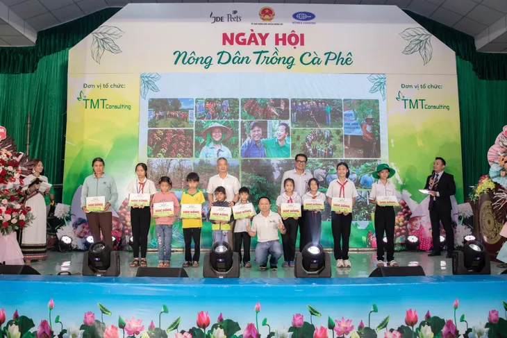 Đắk Nông: Tổ chức ngày hội người trồng cà phê - Ảnh 4.