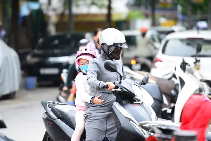 Hà Nội những ngày đầu đón gió lạnh về - Ảnh 6. Hà Nội những ngày đầu đón gió lạnh về - Ảnh 6.