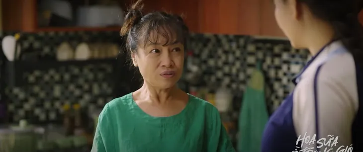 Hoa sữa về trong gió - Tập 39: Thuận vay tiền mẹ để cứu Khang - Ảnh 5. Hoa sữa về trong gió - Tập 39: Thuận vay tiền mẹ để cứu Khang - Ảnh 5.