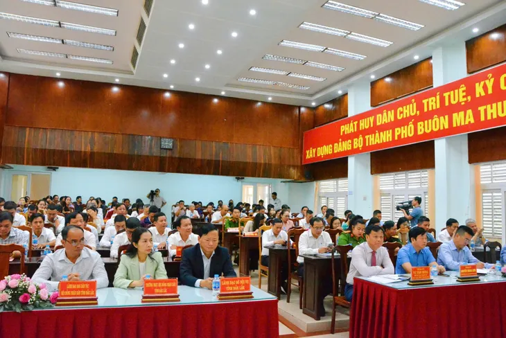 Từ ngày 1/11, TP Buôn Ma Thuột còn 19 đơn vị hành chính - Ảnh 2. Từ ngày 1/11, TP Buôn Ma Thuột còn 19 đơn vị hành chính - Ảnh 2.