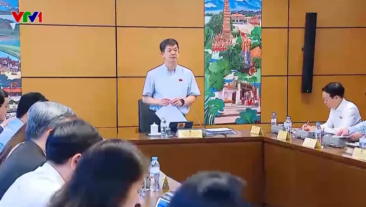 Đề nghị mở rộng phân cấp, phân quyền trong lĩnh vực đầu tư, đấu thầu - Ảnh 1. Đề nghị mở rộng phân cấp, phân quyền trong lĩnh vực đầu tư, đấu thầu - Ảnh 1.