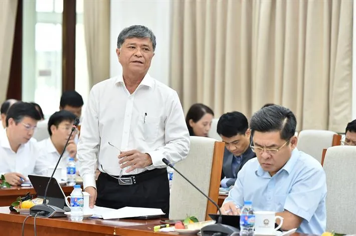 Xây dựng Luật nhằm phát triển đội ngũ nhà giáo - Ảnh 2. Xây dựng Luật nhằm phát triển đội ngũ nhà giáo - Ảnh 2.