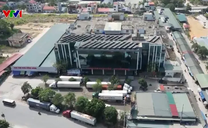 Chợ Đồng Đăng (Lạng Sơn) đóng cửa, tiểu thương điêu đứng - Ảnh 1. Chợ Đồng Đăng (Lạng Sơn) đóng cửa, tiểu thương điêu đứng - Ảnh 1.
