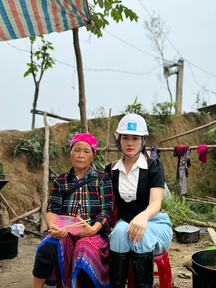 Phóng viên Hoài Thương: Tôi vẫn sẽ đi vì không muốn mình là người ngoài cuộc - Ảnh 6. Phóng viên Hoài Thương: Tôi vẫn sẽ đi vì không muốn mình là người ngoài cuộc - Ảnh 6.