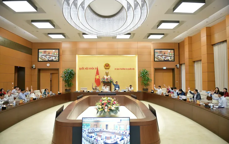 Ban hành các Nghị quyết về việc sắp xếp, thành lập đơn vị hành chính của 21 tỉnh thành - Ảnh 1. Ban hành các Nghị quyết về việc sắp xếp, thành lập đơn vị hành chính của 21 tỉnh thành - Ảnh 1.
