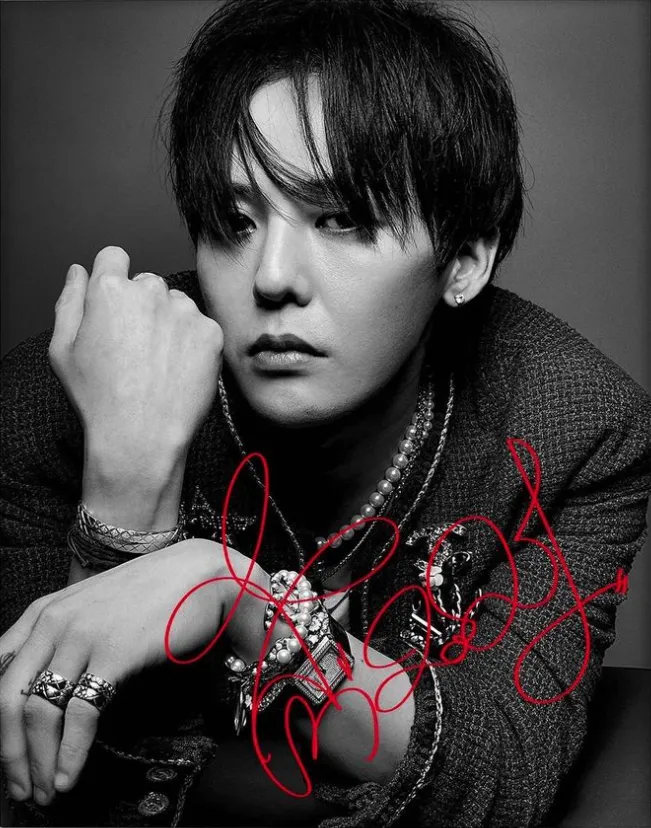 G-Dragon không muốn lặp lại những khuôn mẫu cũ - Ảnh 1. G-Dragon không muốn lặp lại những khuôn mẫu cũ - Ảnh 1.