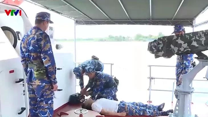 Huấn luyện sẵn sàng chiến đấu, bảo vệ nhân dân - Ảnh 1. Huấn luyện sẵn sàng chiến đấu, bảo vệ nhân dân - Ảnh 1.
