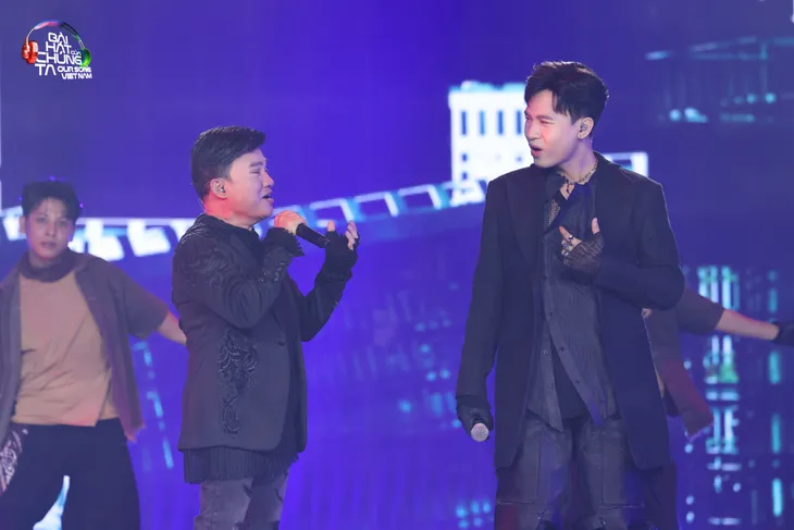Xem Quang Linh đu dây, đọc rap tại Bài hát của chúng ta - Ảnh 1. Xem Quang Linh đu dây, đọc rap tại Bài hát của chúng ta - Ảnh 1.