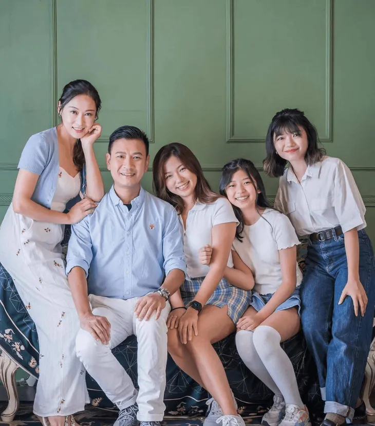 Dương Thiến Nghiêu lần đầu tiên đóng phim cùng chị gái - Ảnh 3. Dương Thiến Nghiêu lần đầu tiên đóng phim cùng chị gái - Ảnh 3.