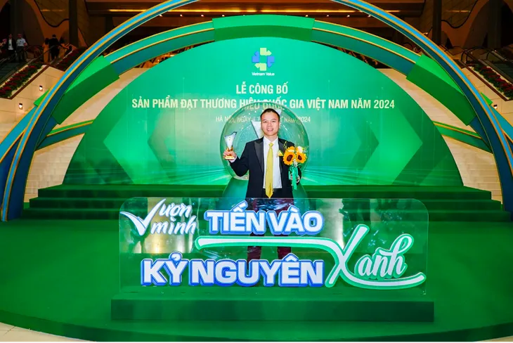 Nhôm Grando vinh dự và tự hào khi được công nhận đạt Thương hiệu quốc gia Việt Nam 2024 - Ảnh 3. Nhôm Grando vinh dự và tự hào khi được công nhận đạt Thương hiệu quốc gia Việt Nam 2024 - Ảnh 3.