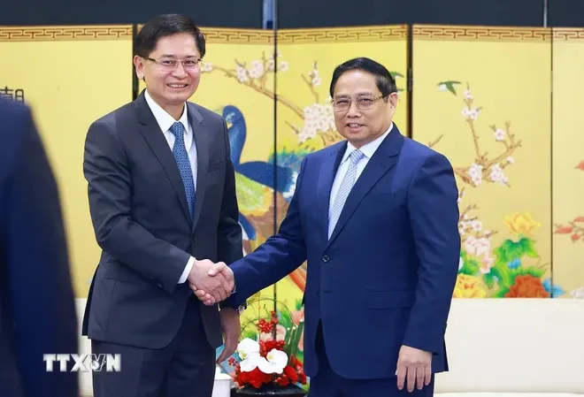Thủ tướng Phạm Minh Chính tiếp Chủ tịch Khu tự trị dân tộc Choang Quảng Tây (Trung Quốc) - Ảnh 1. Thủ tướng Phạm Minh Chính tiếp Chủ tịch Khu tự trị dân tộc Choang Quảng Tây (Trung Quốc) - Ảnh 1.