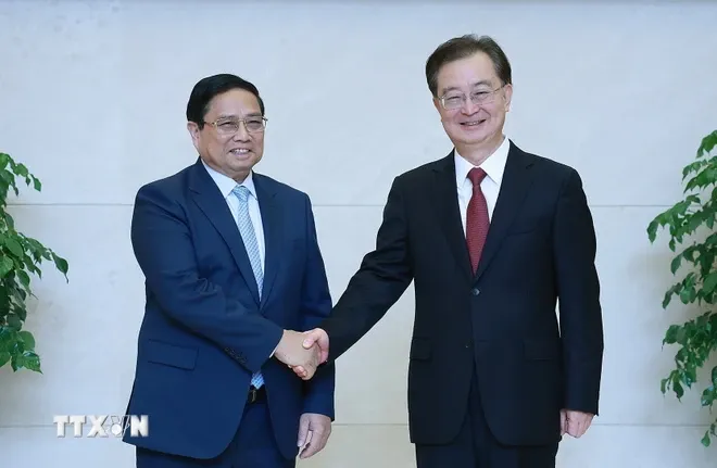 Thủ tướng Phạm Minh Chính gặp Bí thư Tỉnh ủy Vân Nam (Trung Quốc) - Ảnh 1. Thủ tướng Phạm Minh Chính gặp Bí thư Tỉnh ủy Vân Nam (Trung Quốc) - Ảnh 1.
