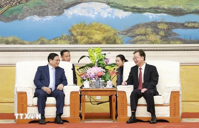 Thủ tướng Phạm Minh Chính gặp Bí thư Tỉnh ủy Vân Nam (Trung Quốc) - Ảnh 3. Thủ tướng Phạm Minh Chính gặp Bí thư Tỉnh ủy Vân Nam (Trung Quốc) - Ảnh 3.