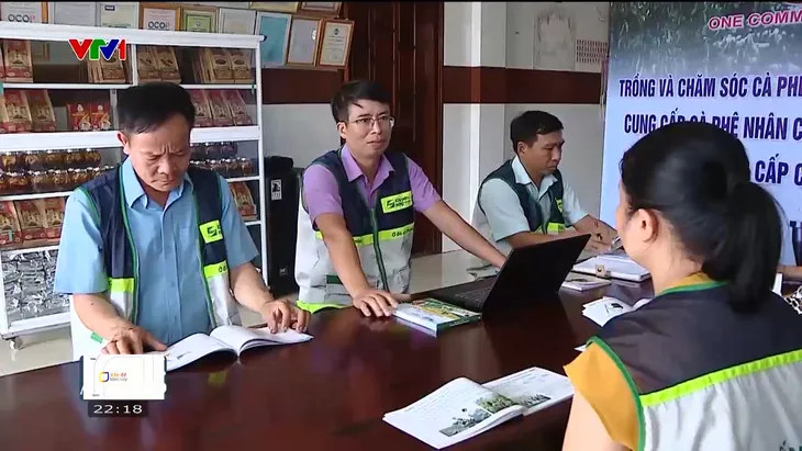 Thúc đẩy chuyển giao công nghệ cho người nông dân để nâng tầm nông sản Việt - Ảnh 2. Thúc đẩy chuyển giao công nghệ cho người nông dân để nâng tầm nông sản Việt - Ảnh 2.