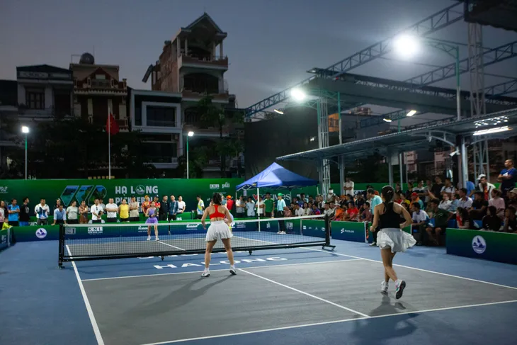 Nhiều trận đấu hấp dẫn ngày khai mạc giải Pickleball Chanlleger 2024 tại TP Hạ Long - Ảnh 4. Nhiều trận đấu hấp dẫn ngày khai mạc giải Pickleball Chanlleger 2024 tại TP Hạ Long - Ảnh 4.