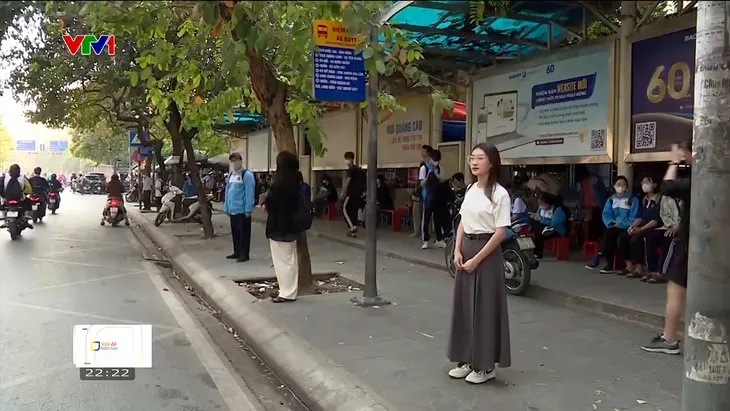 Hà Nội sắp triển khai vùng phát thải thấp, hạn chế xe cộ gây ô nhiễm - Ảnh 5. Hà Nội sắp triển khai vùng phát thải thấp, hạn chế xe cộ gây ô nhiễm - Ảnh 5.