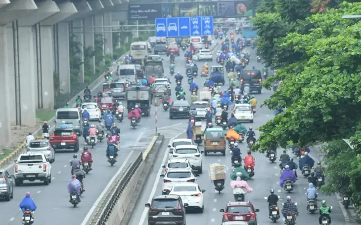 Hà Nội dự kiến hạn chế phương tiện gây ô nhiễm ở khu vực hồ Hoàn Kiếm - Ảnh 1. Hà Nội dự kiến hạn chế phương tiện gây ô nhiễm ở khu vực hồ Hoàn Kiếm - Ảnh 1.