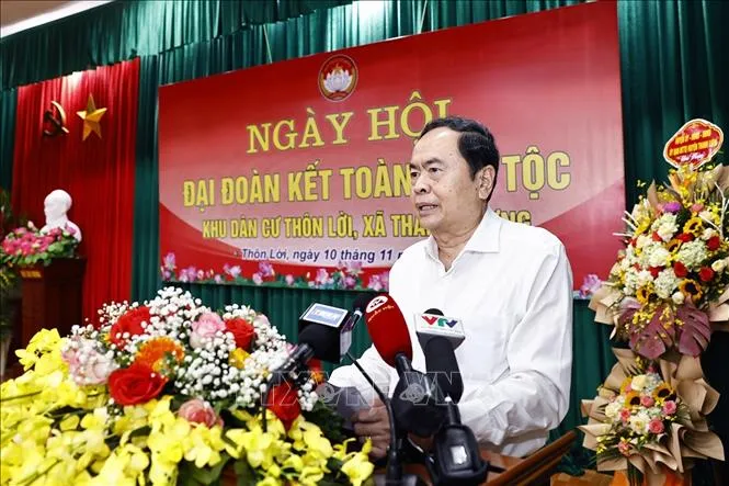 Chủ tịch Quốc hội Trần Thanh Mẫn dự Ngày hội Đại đoàn kết toàn dân tộc tại Hà Nam - Ảnh 1. Chủ tịch Quốc hội Trần Thanh Mẫn dự Ngày hội Đại đoàn kết toàn dân tộc tại Hà Nam - Ảnh 1.