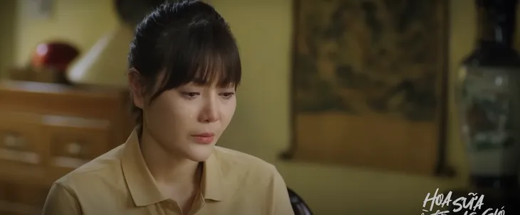 Hoa sữa về trong gió: Bà Trúc buồn vì con dâu nói dối - Ảnh 2. Hoa sữa về trong gió: Bà Trúc buồn vì con dâu nói dối - Ảnh 2.