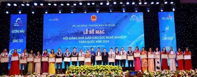 Hà Nội giải Nhất toàn đoàn Hội giảng Nhà giáo giáo dục nghề nghiệp toàn quốc - Ảnh 1. Hà Nội giải Nhất toàn đoàn Hội giảng Nhà giáo giáo dục nghề nghiệp toàn quốc - Ảnh 1.