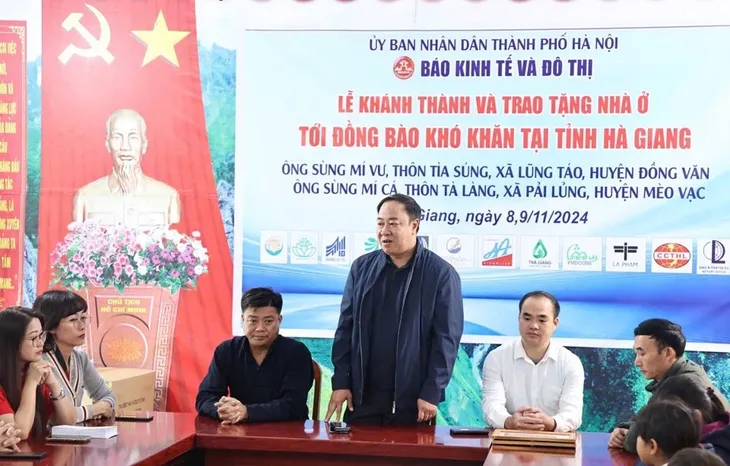 Báo Kinh tế & Đô thị tặng nhà cho người dân khó khăn Hà Giang - Ảnh 3. Báo Kinh tế & Đô thị tặng nhà cho người dân khó khăn Hà Giang - Ảnh 3.