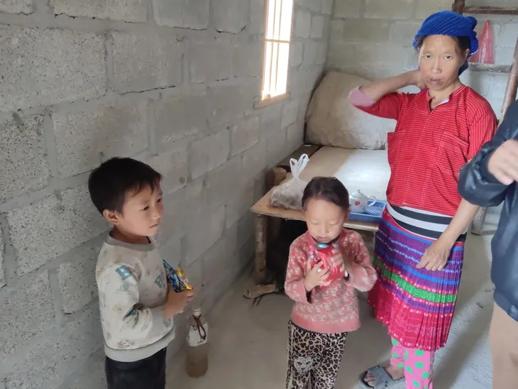 Báo Kinh tế & Đô thị tặng nhà cho người dân khó khăn Hà Giang - Ảnh 2. Báo Kinh tế & Đô thị tặng nhà cho người dân khó khăn Hà Giang - Ảnh 2.