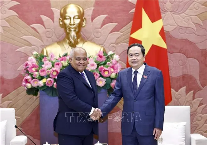 Chủ tịch Quốc hội Trần Thanh Mẫn tiếp Đại sứ Cuba - Ảnh 1. Chủ tịch Quốc hội Trần Thanh Mẫn tiếp Đại sứ Cuba - Ảnh 1.