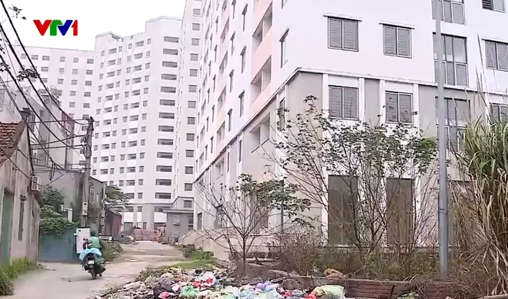 Gần 14.000 căn hộ tái định cư ở Hà Nội và TP Hồ Chí Minh bỏ hoang - Ảnh 1. Gần 14.000 căn hộ tái định cư ở Hà Nội và TP Hồ Chí Minh bỏ hoang - Ảnh 1.