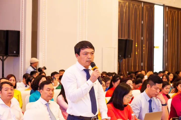 TP Hạ Long cần đặt mục tiêu vào nhóm địa phương dẫn đầu cả nước về phát triển giáo dục - Ảnh 7. TP Hạ Long cần đặt mục tiêu vào nhóm địa phương dẫn đầu cả nước về phát triển giáo dục - Ảnh 7.
