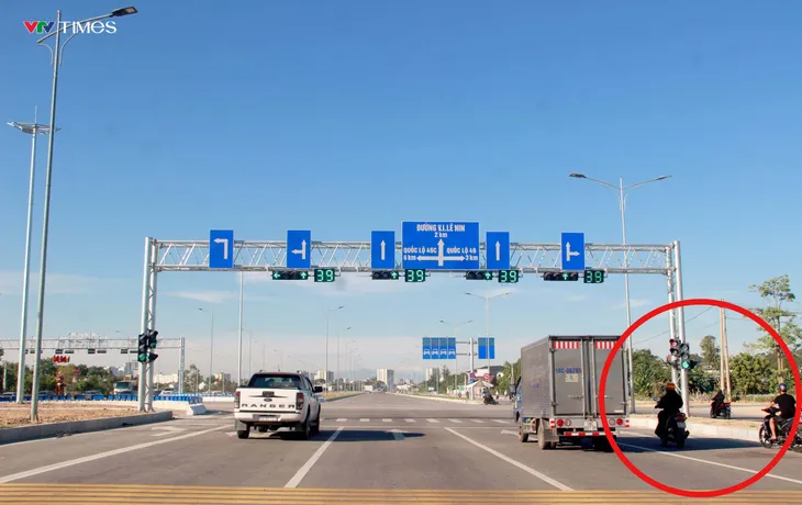 Chính thức nâng tốc độ tối đa trên đại lộ Vinh – Cửa Lò - Ảnh 4. Chính thức nâng tốc độ tối đa trên đại lộ Vinh – Cửa Lò - Ảnh 4.