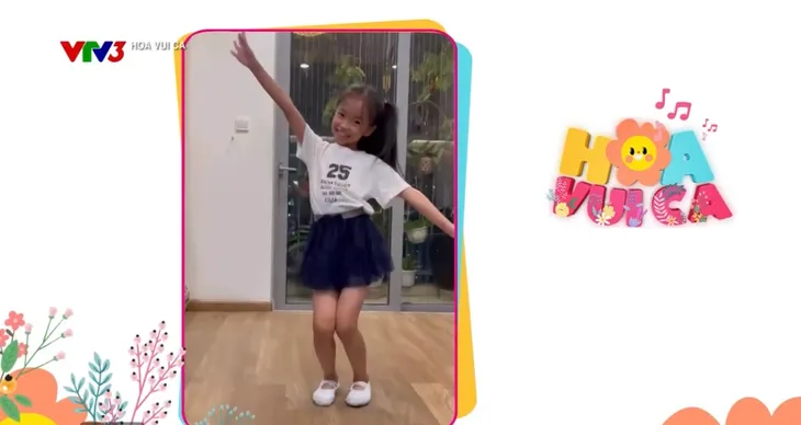 Hoa vui ca: Các khán giả nhí thể hiện những điệu múa nhịp nhàng - Ảnh 2. Hoa vui ca: Các khán giả nhí thể hiện những điệu múa nhịp nhàng - Ảnh 2.