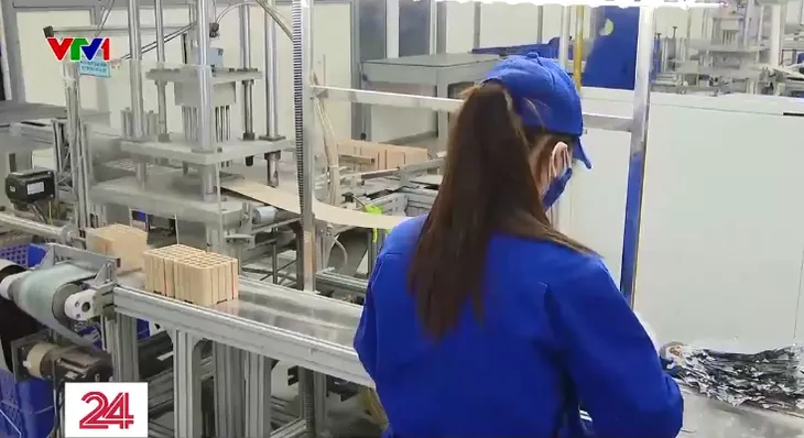Pháo hoa Nhà máy Z121 dịp Tết sắp tới có điểm gì mới? - Ảnh 3. Pháo hoa Nhà máy Z121 dịp Tết sắp tới có điểm gì mới? - Ảnh 3.