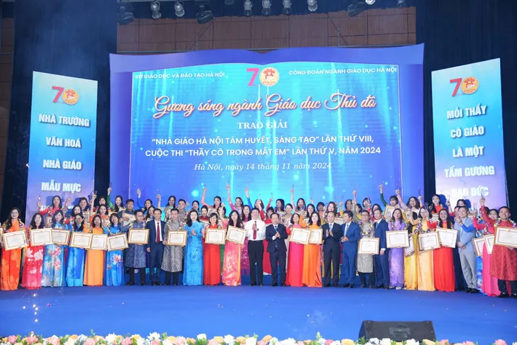 Tôn vinh 196 nhà giáo Hà Nội tâm huyết, sáng tạo 2024 - Ảnh 3. Tôn vinh 196 nhà giáo Hà Nội tâm huyết, sáng tạo 2024 - Ảnh 3.