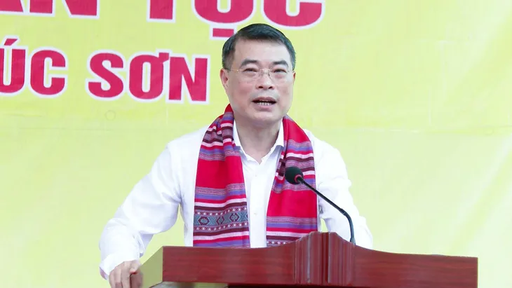 Trưởng Ban Tổ chức Trung ương chung vui Ngày hội Đại đoàn kết tại Nghệ An - Ảnh 1. Trưởng Ban Tổ chức Trung ương chung vui Ngày hội Đại đoàn kết tại Nghệ An - Ảnh 1.
