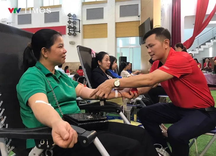 Tuyên Quang: Hơn 1.000 người tham gia Ngày hội hiến máu tình nguyện - Ảnh 1.
