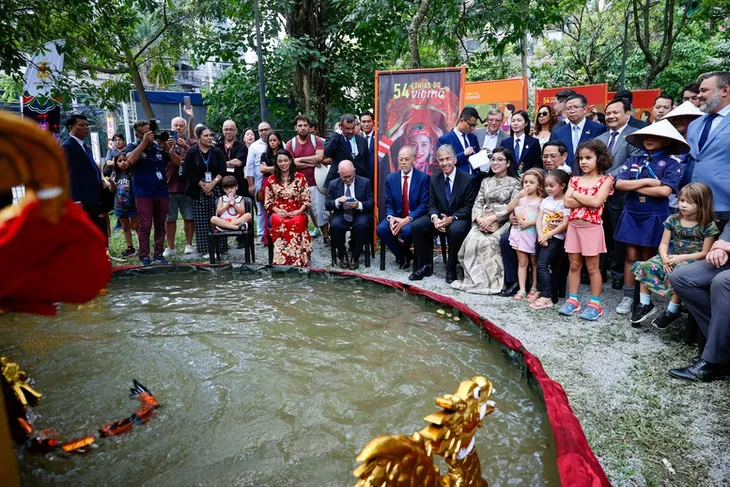 Thủ tướng: Đưa hợp tác văn hóa Việt Nam - Brazil sang giai đoạn mới - Ảnh 4. Thủ tướng: Đưa hợp tác văn hóa Việt Nam - Brazil sang giai đoạn mới - Ảnh 4.