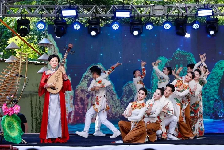 Thủ tướng: Đưa hợp tác văn hóa Việt Nam - Brazil sang giai đoạn mới - Ảnh 6. Thủ tướng: Đưa hợp tác văn hóa Việt Nam - Brazil sang giai đoạn mới - Ảnh 6.