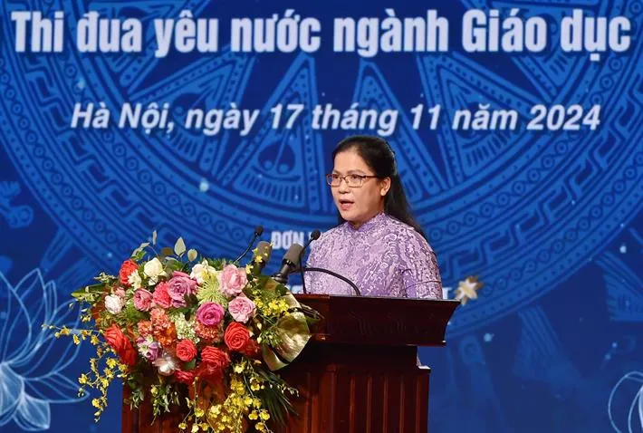 Tôn vinh Nhà giáo nhân dân, Nhà giáo ưu tú, Nhà giáo tiêu biểu năm 2024 - Ảnh 5. Tôn vinh Nhà giáo nhân dân, Nhà giáo ưu tú, Nhà giáo tiêu biểu năm 2024 - Ảnh 5.