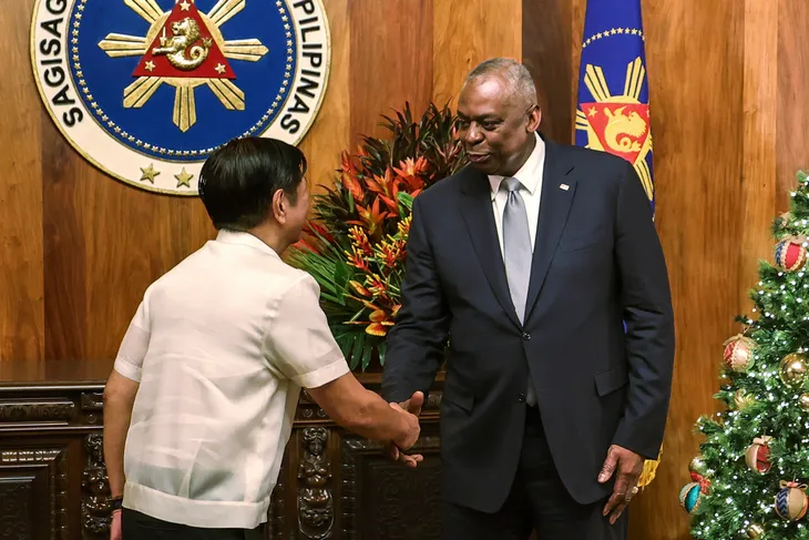 Mỹ và Philippines chia sẻ thông tin tình báo quân sự - Ảnh 2. Mỹ và Philippines chia sẻ thông tin tình báo quân sự - Ảnh 2.