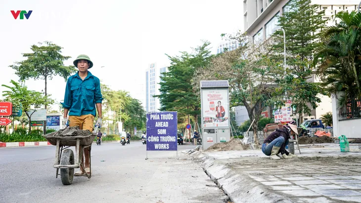 Hà Nội: Chỉnh trang, cải tạo vỉa hè dịp cuối năm  - Ảnh 9.
