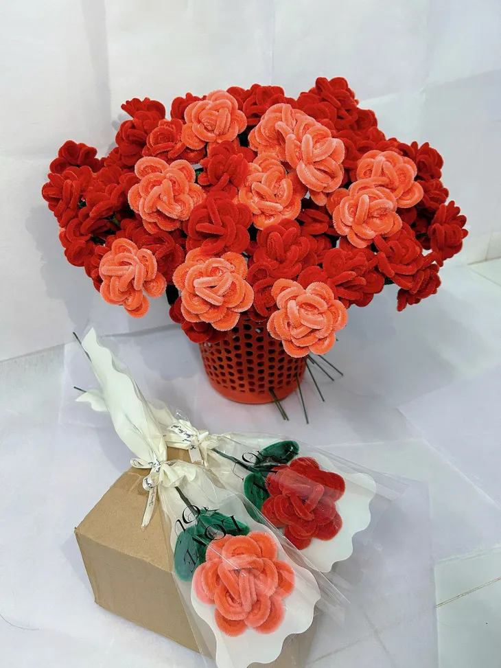 Đa dạng sắc hoa mừng ngày Nhà giáo Việt Nam 20/11 - Ảnh 4. Đa dạng sắc hoa mừng ngày Nhà giáo Việt Nam 20/11 - Ảnh 4.